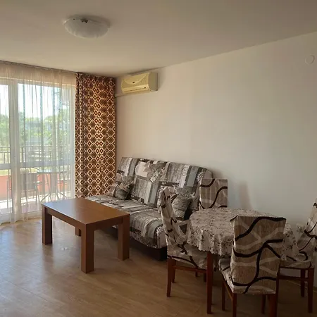 Riviera By Kalina Resort, Равда