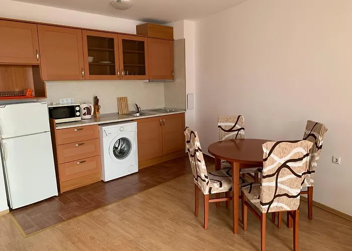 Апартамент Riviera By Kalina Resort,