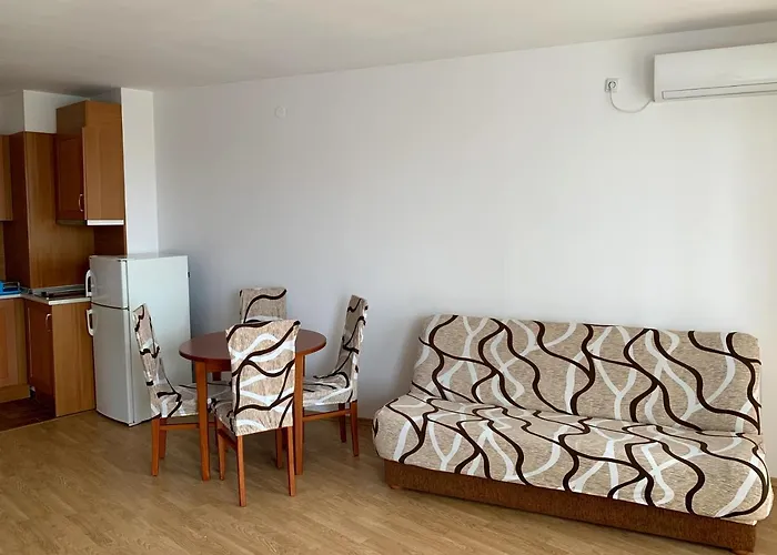 Апартамент Riviera By Kalina Resort,