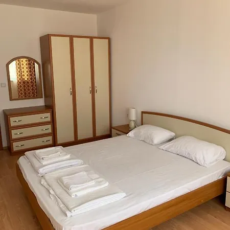 Riviera By Kalina Resort, アパート *