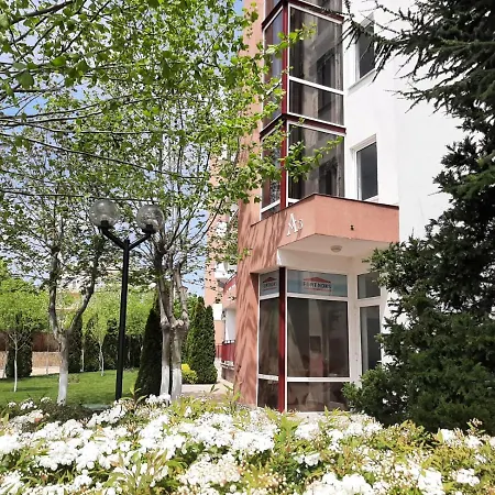 Riviera By Kalina Resort, アパート