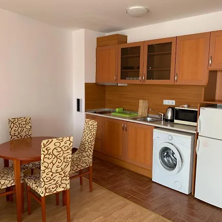 Riviera By Kalina Resort, アパート *