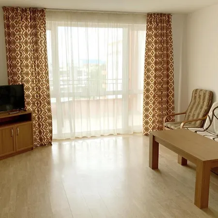 Riviera By Kalina Resort, アパート *