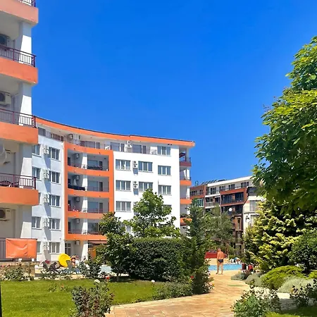 Riviera By Kalina Resort, ラヴダ