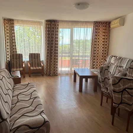 アパート Riviera By Kalina Resort, ラヴダ