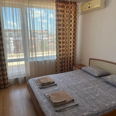 Riviera By Kalina Resort, アパート