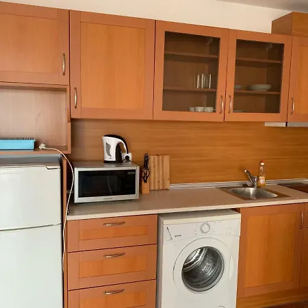 アパート Riviera By Kalina Resort,