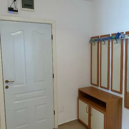 アパート Riviera By Kalina Resort,