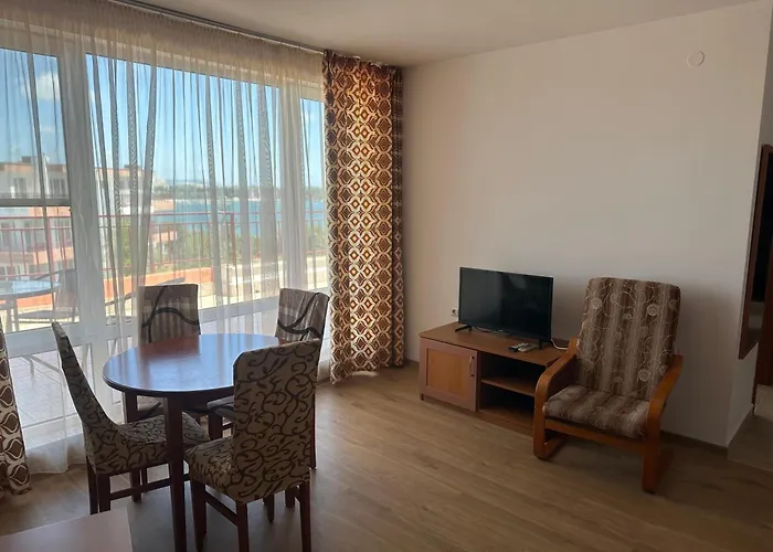 Апартамент Riviera By Kalina Resort,